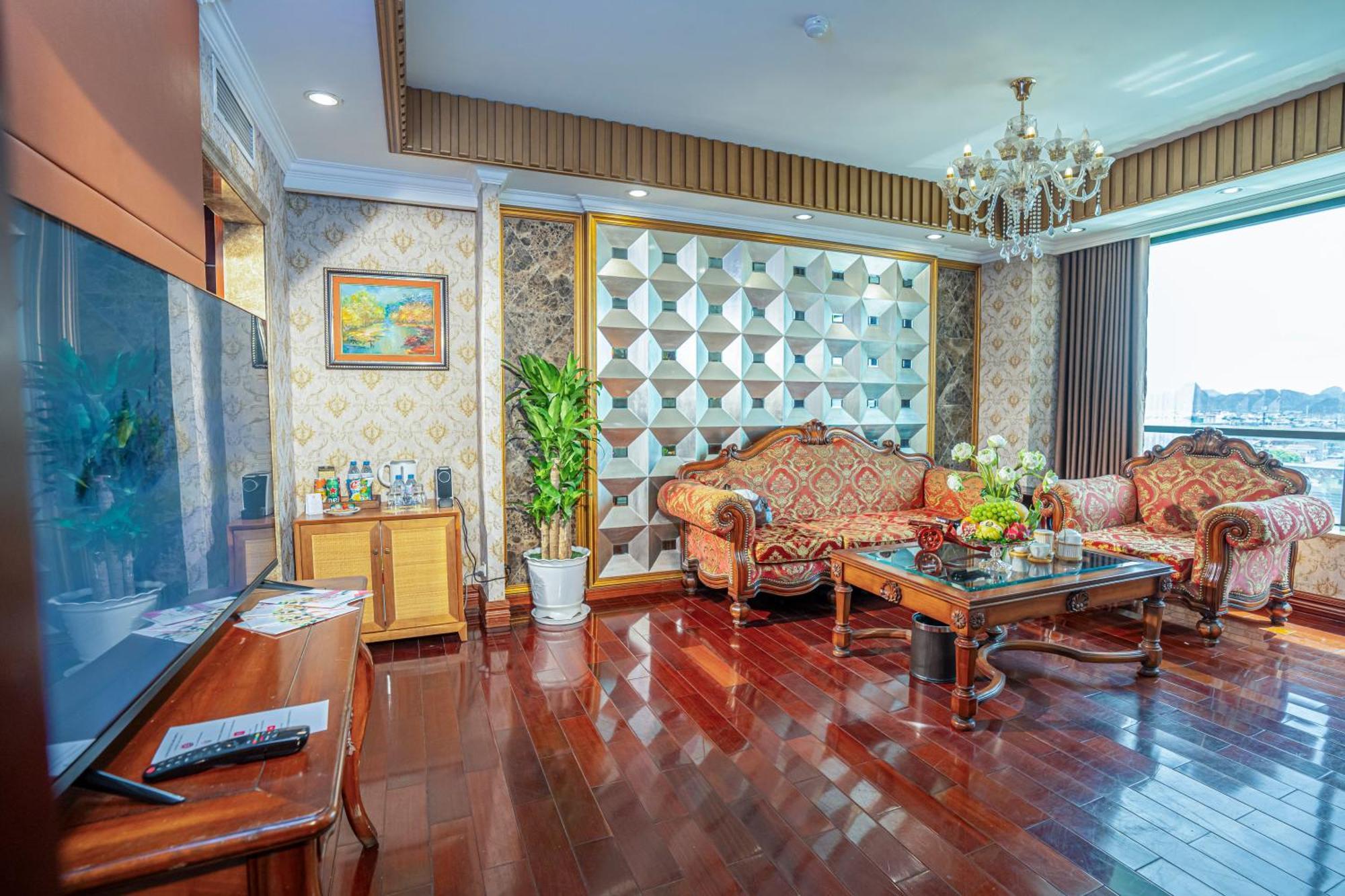 The Vissai Hotel Ниньбинь Экстерьер фото